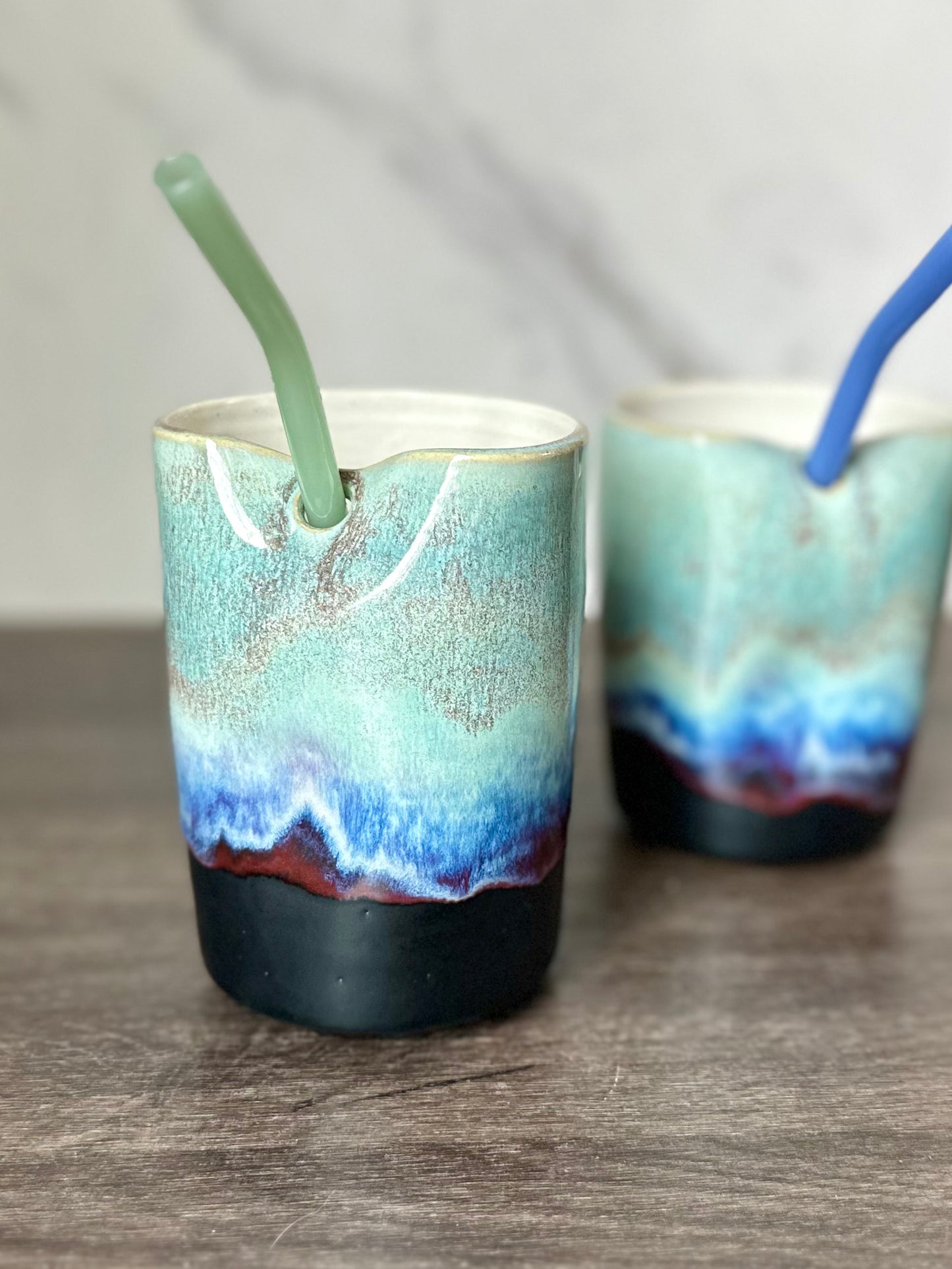 Tumbler with straw and indent - Maui
