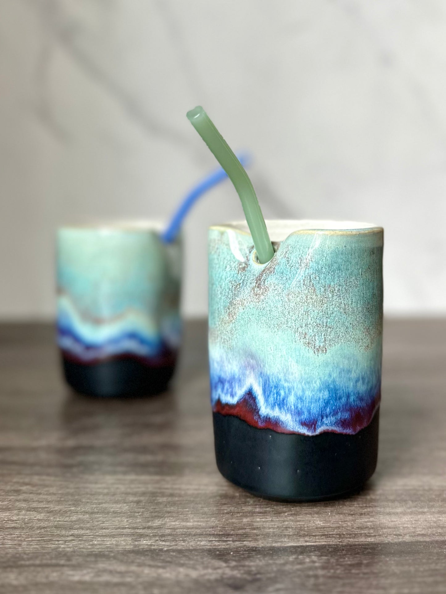 Tumbler with straw and indent - Maui